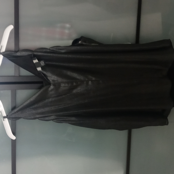 Black dressy Top - Picture 3 of 5